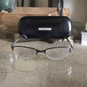 Women’s reading glasses